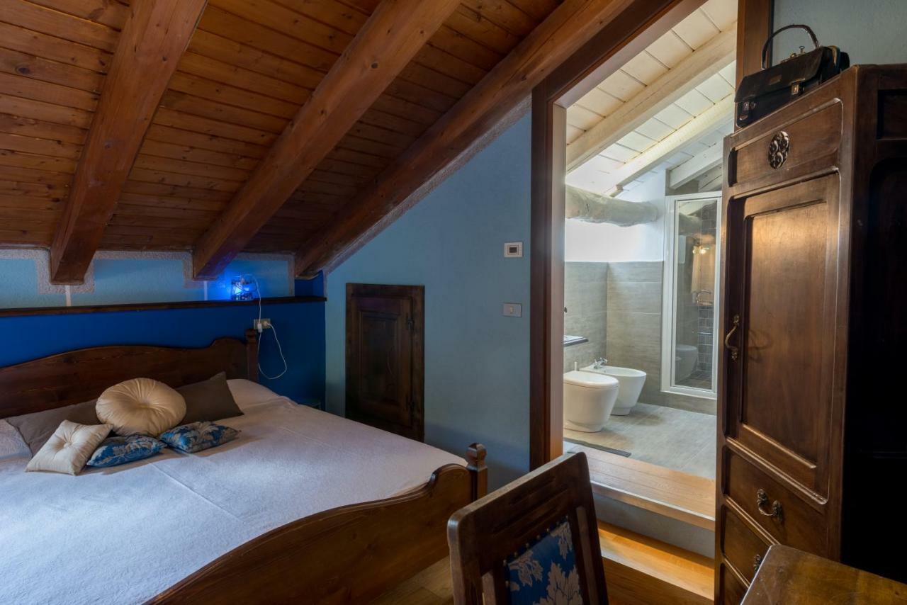 Quart De Lune - Boutique B&B Aosta Bagian luar foto